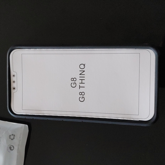 Black LG G8 ThinQ brand new double layer phone - Picture 4 of 5